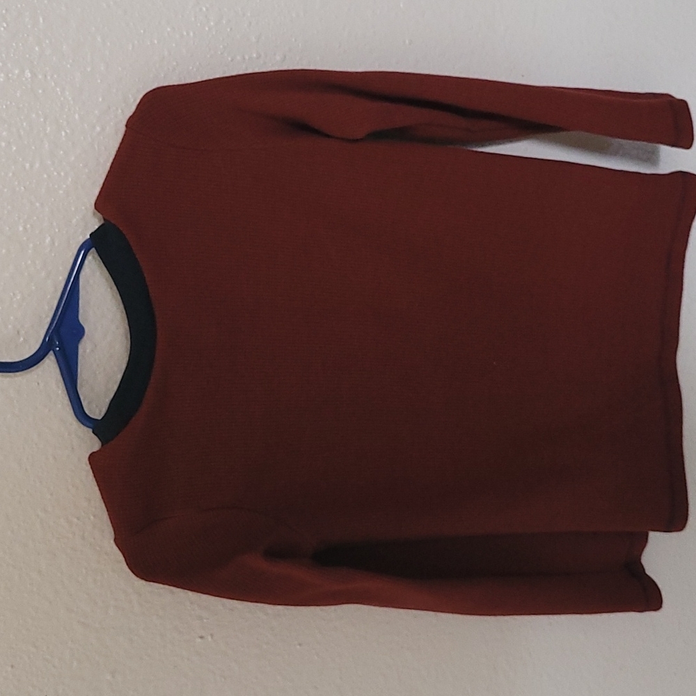 Clothes - Picture 5 of 10